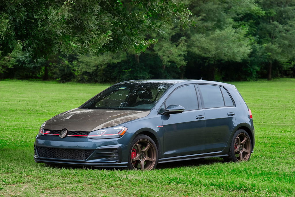 VW Emblem Front/Rear for Golf MK7