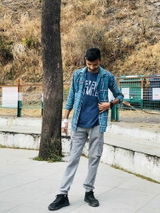 Ayush Singh review photo