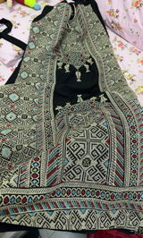 Azza mahmoud review photo