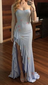 Daniela review photo
