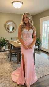 Khloe review photo