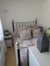 Lorraine review photo
