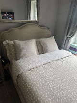 Georgina Smith review photo
