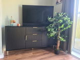Lea B review photo