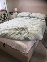 Agnes Scott-Kelly review photo