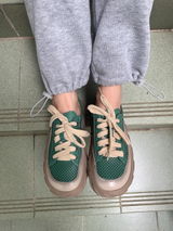 Lee review photo