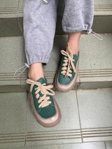 Lee review photo