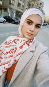 Hanya Abuzaid review photo