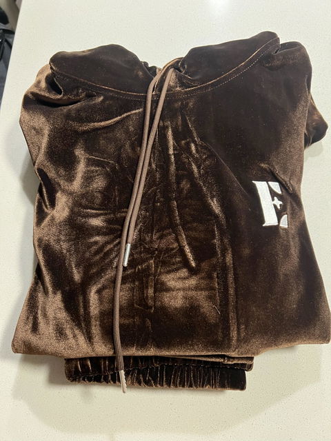E's Element Chocolate Brown Velvet Jogger Set