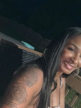 Deneshia Munroe review photo