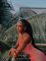 Laura Ajayi review photo