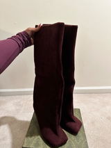 L. review photo