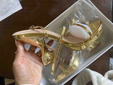 v. review photo
