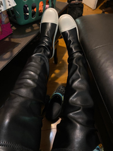 L. review photo