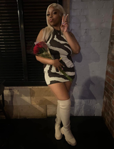Q. review photo