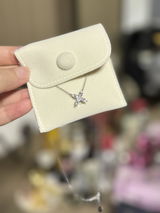 Junie Ho review photo