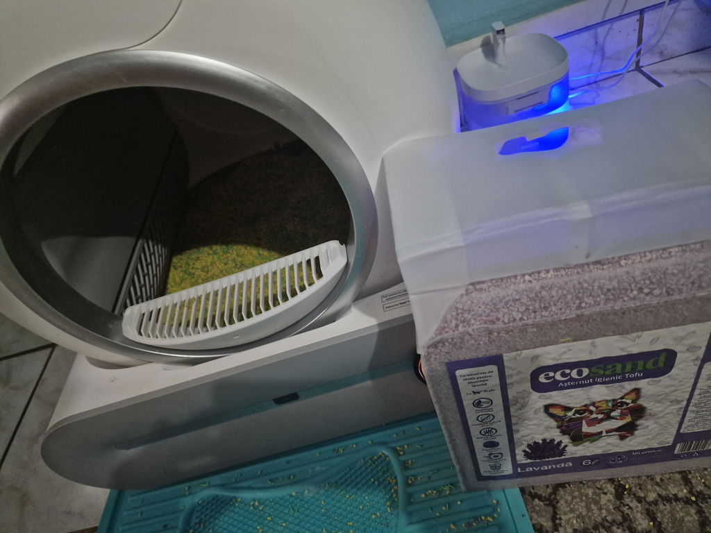 Nisip tofu pisici Ecosand piersici si miere 6L
