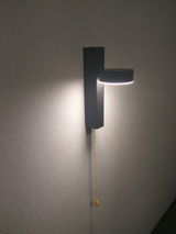 Leon Heller review photo