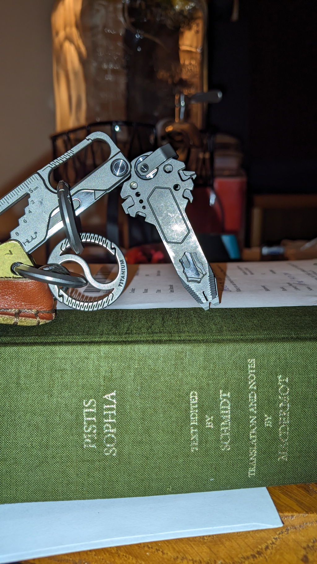 KeyMaster 2.0 Titanium Multi-Tool – 18-in-1 EDC Keychain Tool