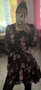 N. review photo