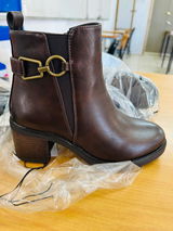 Sibongile May review photo