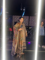 Srishti Shrivastava review photo