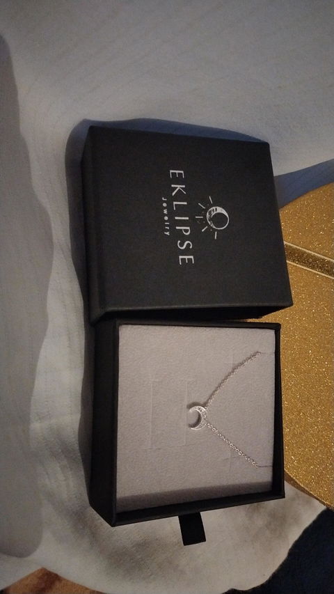 "Wish"® Collar de Oro Blanco con Piedra Lunar