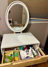 Small Makeup Vanity Desk with Lights, Compact Vanity Desk with Adjustable Brightness Mirror for Small Spaces, Dressing Table with Drawers and Storage Shelves IF041