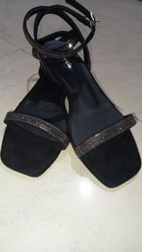QANDEEL ZAHRA review photo