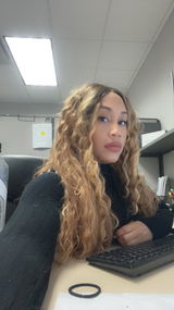 Melissa Hollins review photo