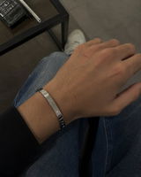 lucas review photo