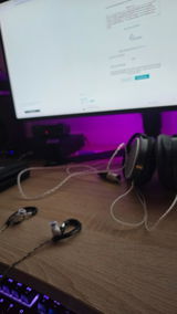Piotr review photo