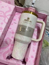 Zainab Amanat review photo