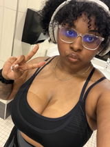 Keyana Hood review photo