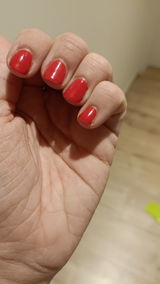 Annelies B. review photo