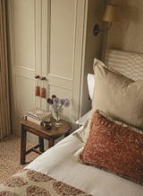 India Hessian review photo