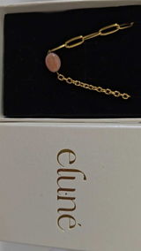 Val*** review photo