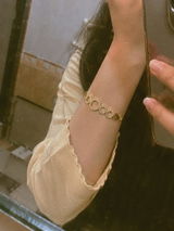 Maheen review photo