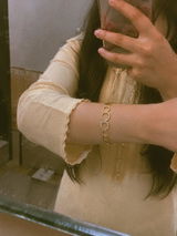 Maheen review photo