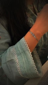 Noor review photo