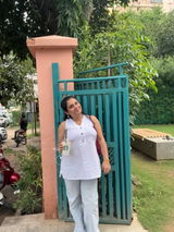 Riya Sharma review photo