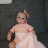 Leona H. review photo