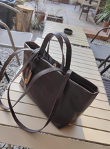 Amanda Bernardes review photo