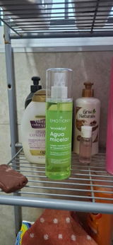 Valeria Martinez review photo