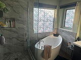 Stephanie Lederman review photo