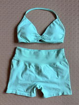 Mira Holst review photo