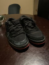 Damon review photo