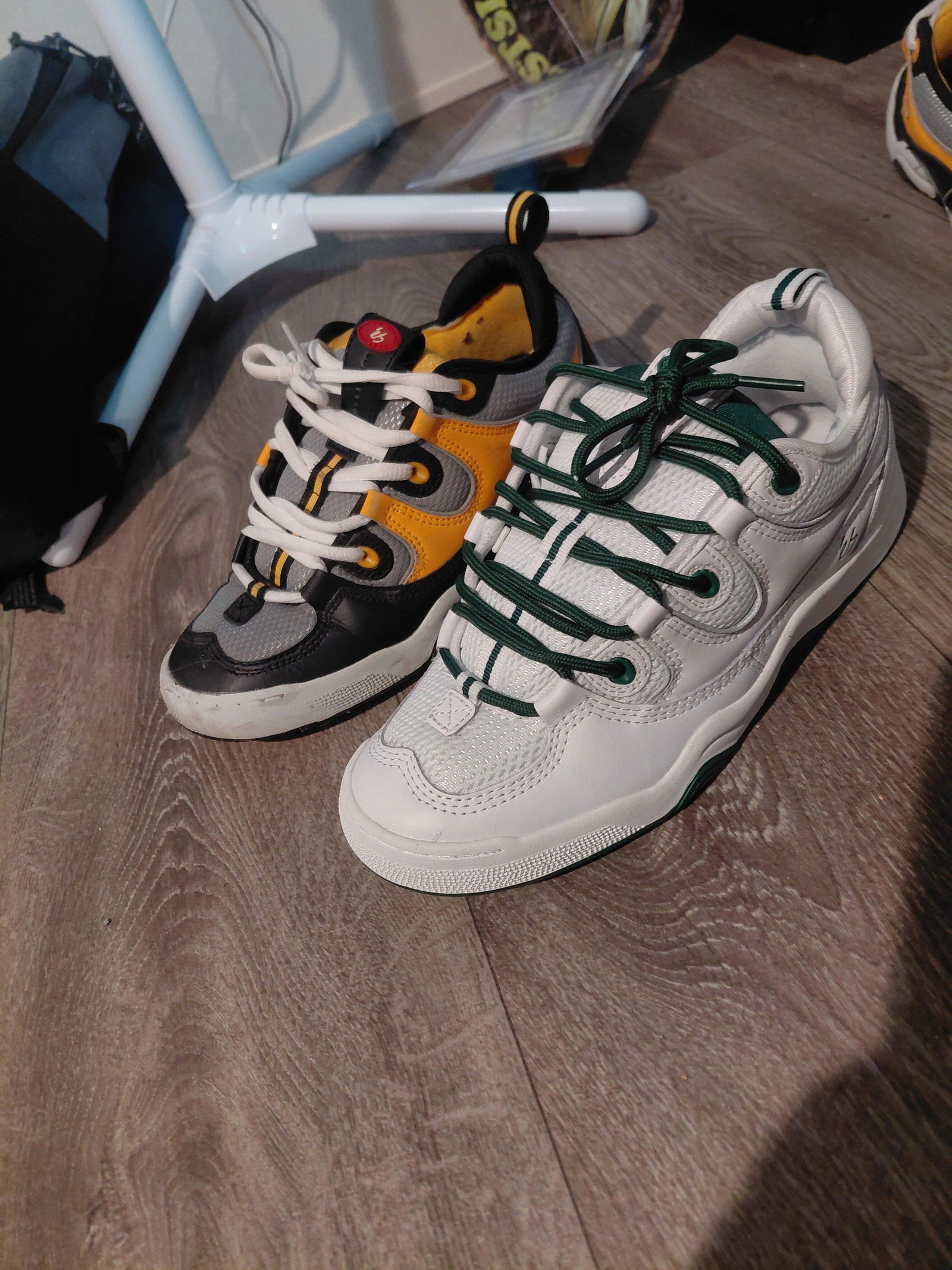 Two Nine 8 grey/navy/yellow - skate shoes | éS Skateboarding