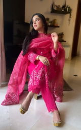 Fatima Yoshinda review photo