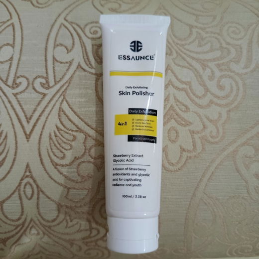 Customer photo, sadia